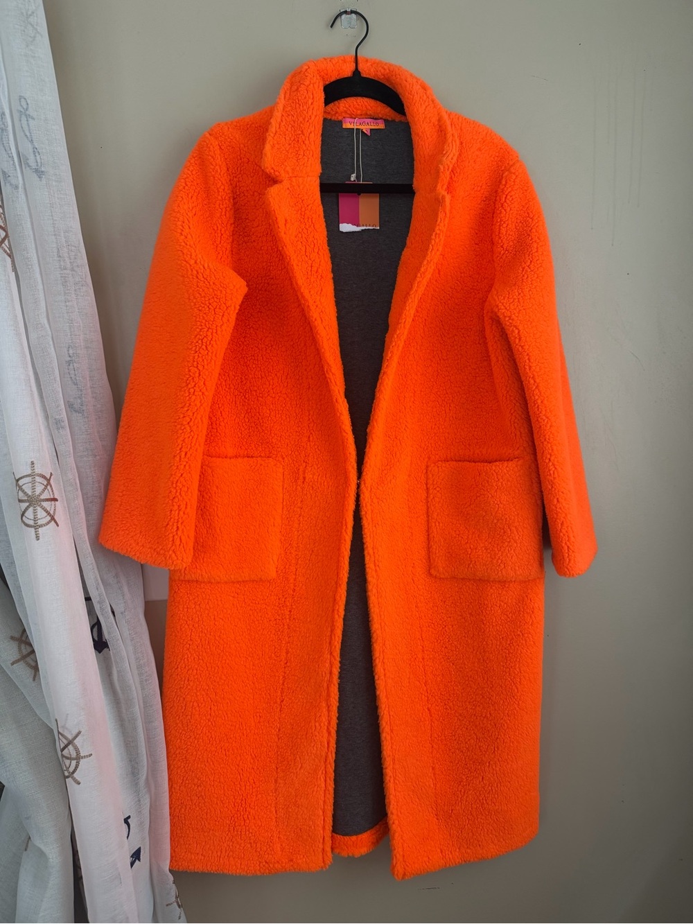 Vilagallo NWT Bright Orange Teddy Coat Large Front Pockets Single Hook Closure - Picture 2 of 12